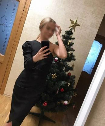 Мои услуги бесплатны, но моя цель - дарить тебе максимальное удовольствие.🌟
🔥 Я открыта для экспериментов и готова исполнить все твои сокровенные желания. Все, что ты видишь на фото, на самом деле - это я, без фотошопа. 📷
🌃 Живу в Москве, поэтому встретиться со мной не будет проблемой. Доверься мне, и ты получишь незабываемые моменты, которые захочешь повторить снова и снова.😉
💕 Мои клиенты всегда остаются довольными и говорят, что встреча со мной - это настоящая находка. Не упусти возможность окунуться в мир наслаждения и испытать незабываемый опыт рядом со мной. 🌹
💌 Жду тебя, мой дорогой, чтобы сделать наше свидание особенным и запоминающимся.😍 Людмила